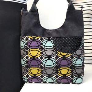 Extra Large Tote Geometric Pattern