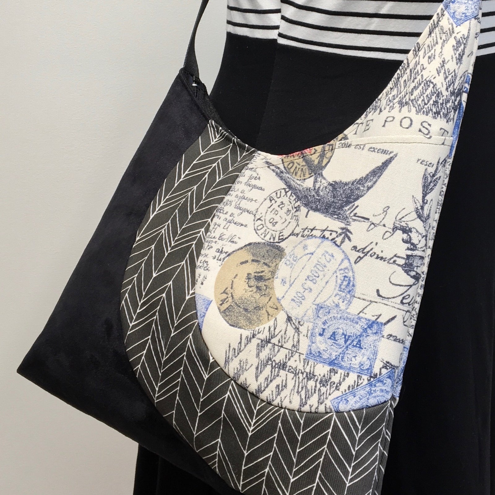 Cross Body Tote Travel Stamp
