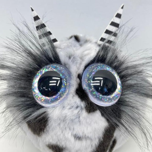 Dust Nugget Sparkle Black Grey Spot