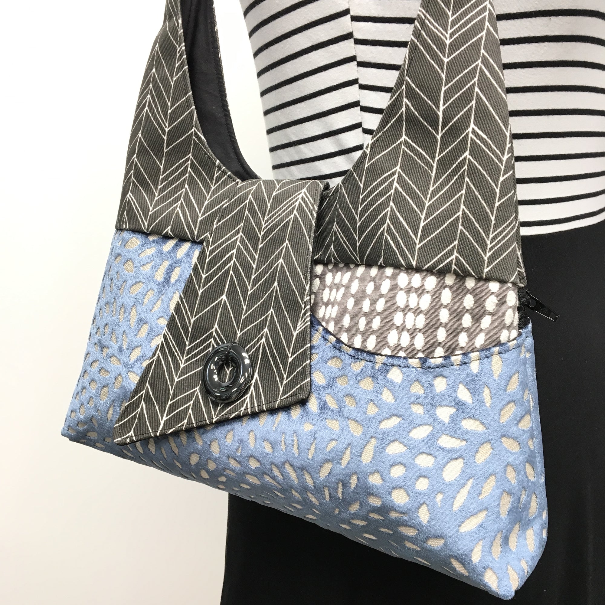 Joyful Tote Jean Blue