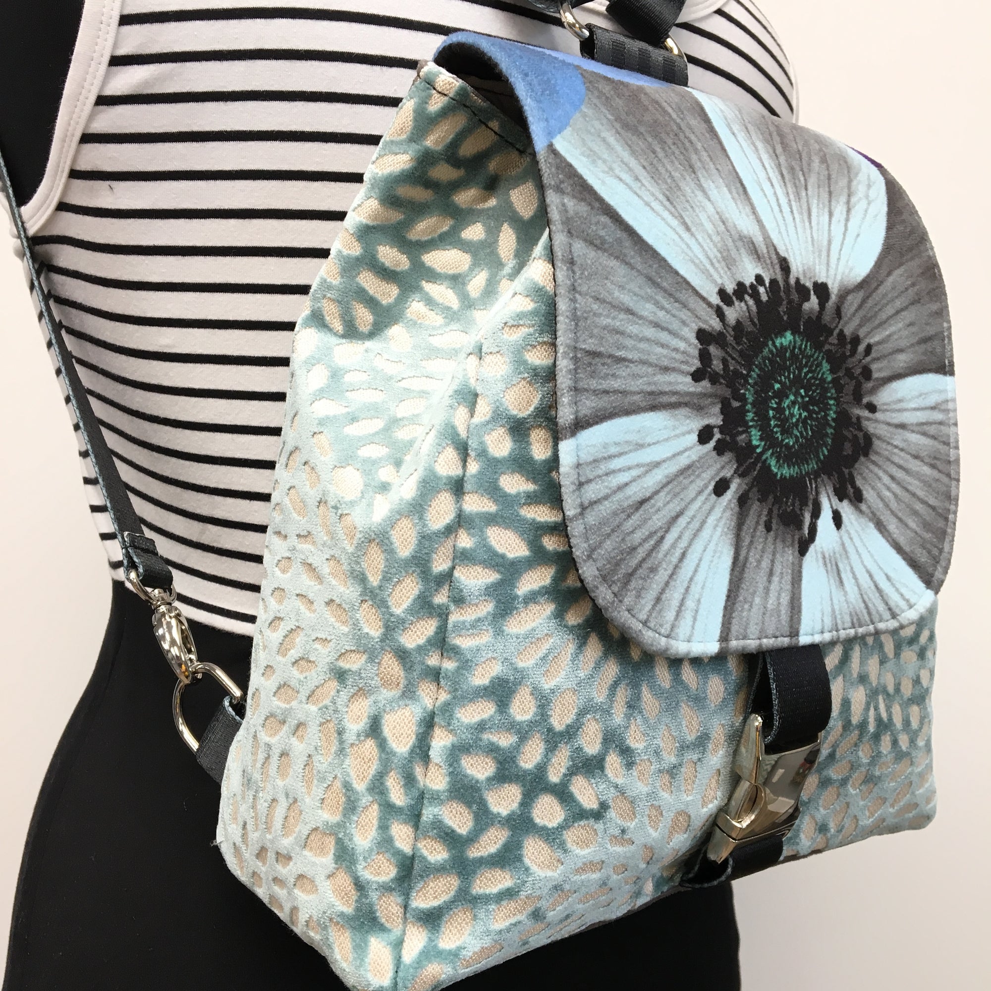 Backpack Spa Blue Flower
