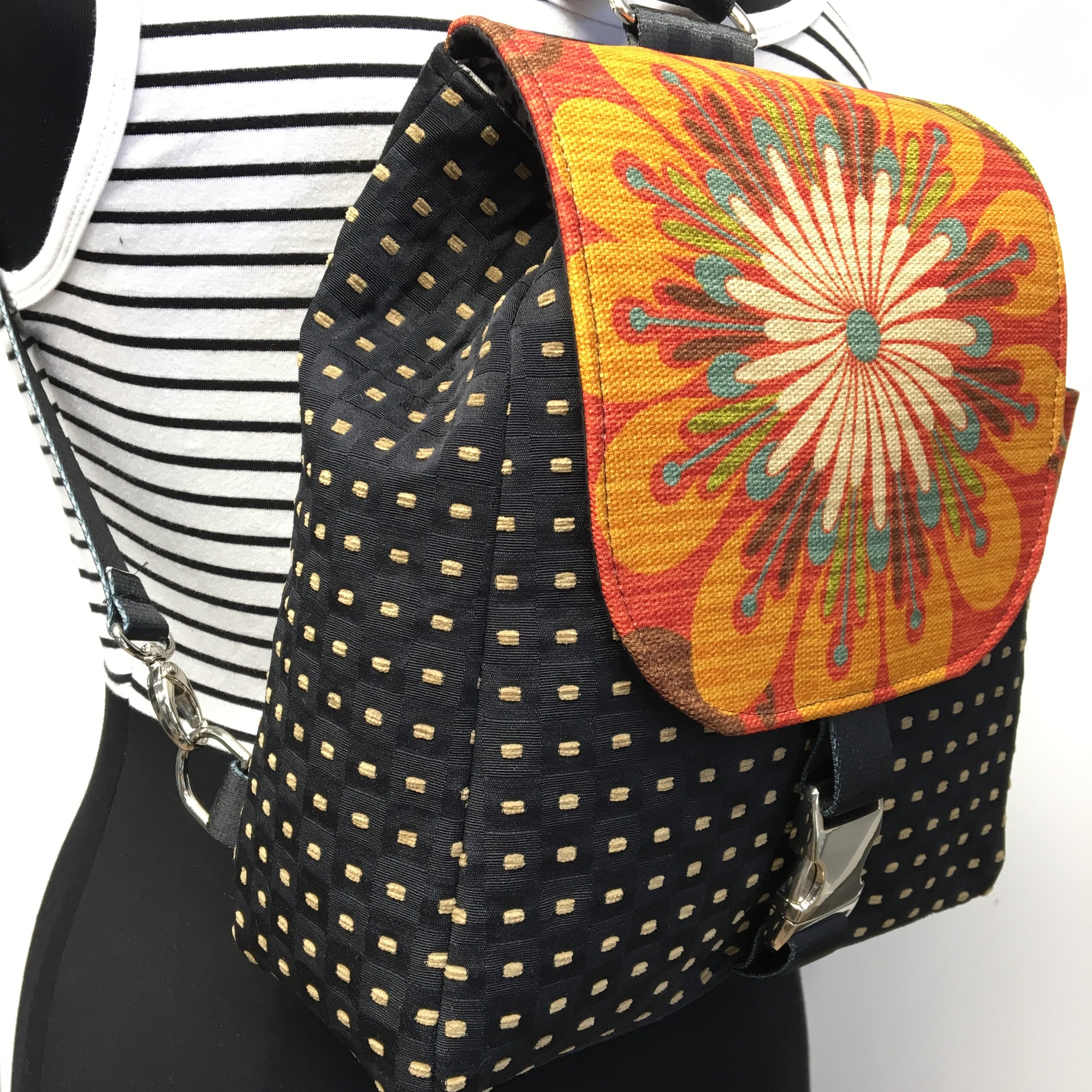 Backpack Red/Multi-color Urban Blossom
