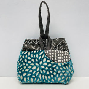 Wristlet Teal/Grey Dahlia